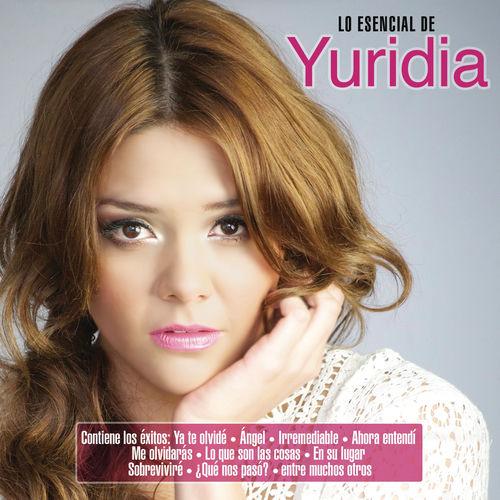 Portada de Lo Esencial de Yuridia
