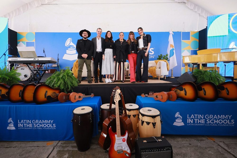 HA*ASH llevó instrumentos y música a los estudiantes de Christel House en Ciudad de México
