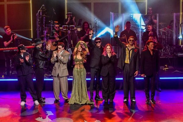 Juliana, Manuel Medrano, Piso 21 y Ela Taubert brillaron en Bogotá junto a Cepeda y Vives