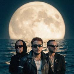 Portada de BAJO LA LUNA
