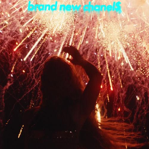 Portada de brand new chanel$